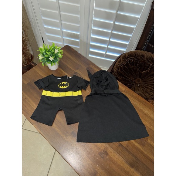 Build-A-Bear Workshop Other - Build a Bear Batman Black Yellow Cape Mask & Outfit Used Rare